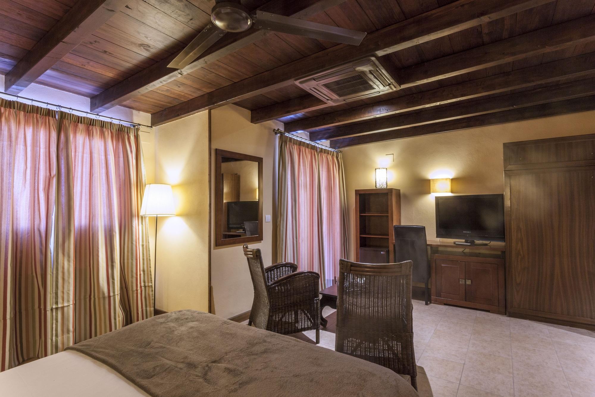 Hotel Alcadima Lanjarón Екстериор снимка