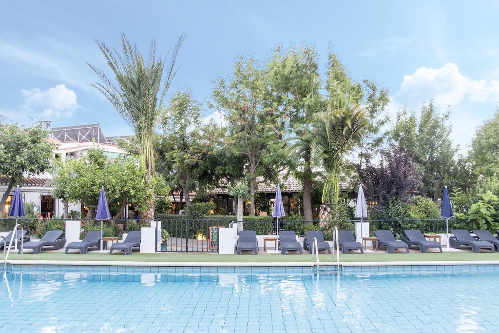 Hotel Alcadima Lanjarón Екстериор снимка